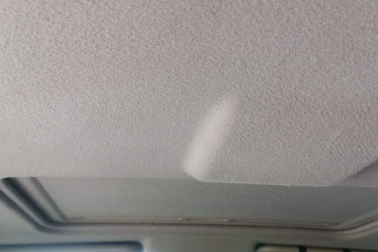 Used Mazda 5 2011 2.0L Manual Comfort Edition Headliner