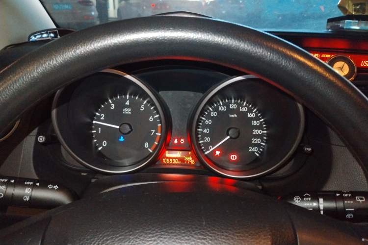Used Mazda 5 2011 2.0L Manual Comfort Edition Instrument Cluster