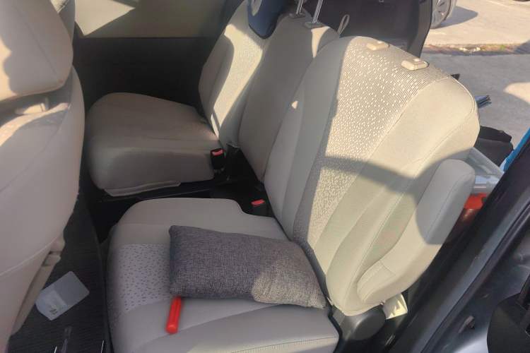 Used Mazda 5 2011 2.0L Automatic Comfort Edition Left Rear Seat