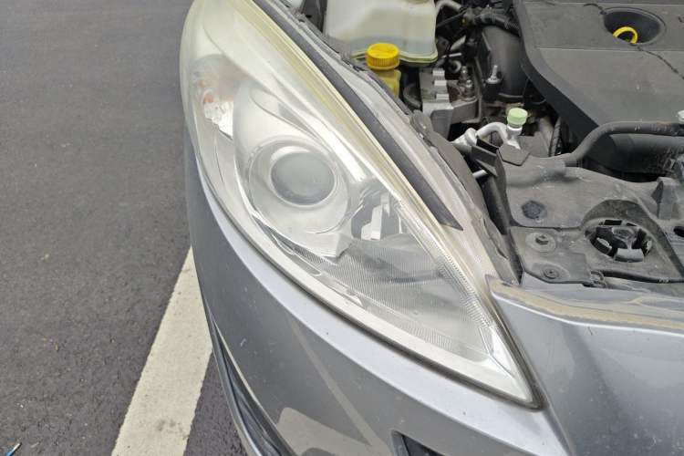 Used Mazda 5 2011 2.0L Automatic Comfort Edition Right Front Headlight