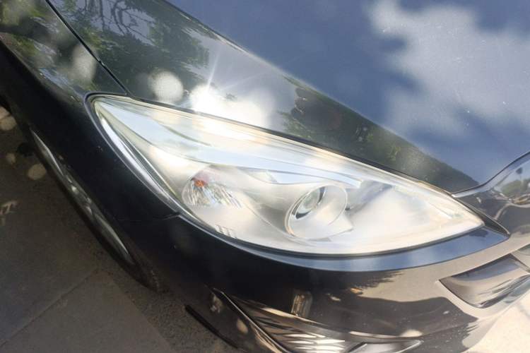 Used Mazda 5 2011 2.0L Manual Comfort Edition Right Front Headlight