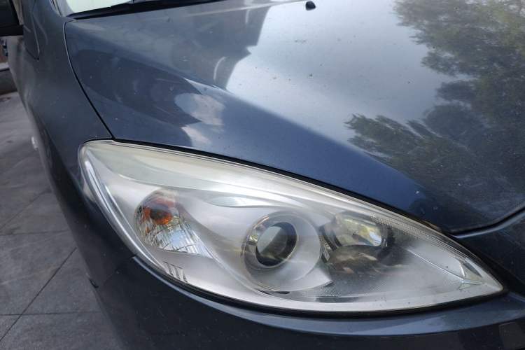 Used Mazda 5 2011 2.0L Manual Comfort Edition Right Front Headlight