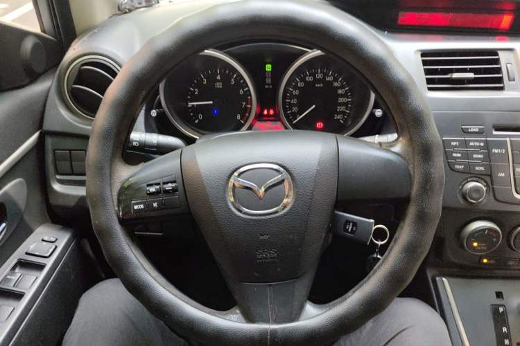 Used Mazda 5 2011 2.0L Automatic Comfort Edition Steering Wheel