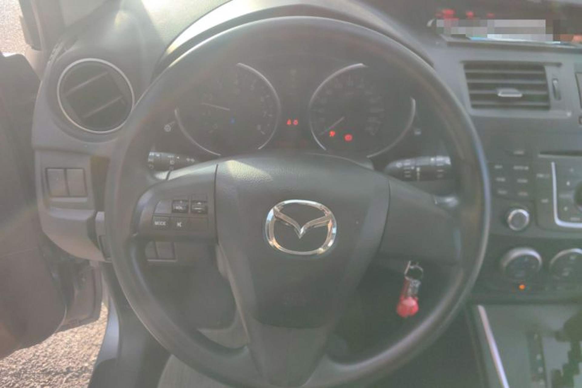 Used Mazda 5 2011 2.0L Automatic Comfort Edition Steering Wheel