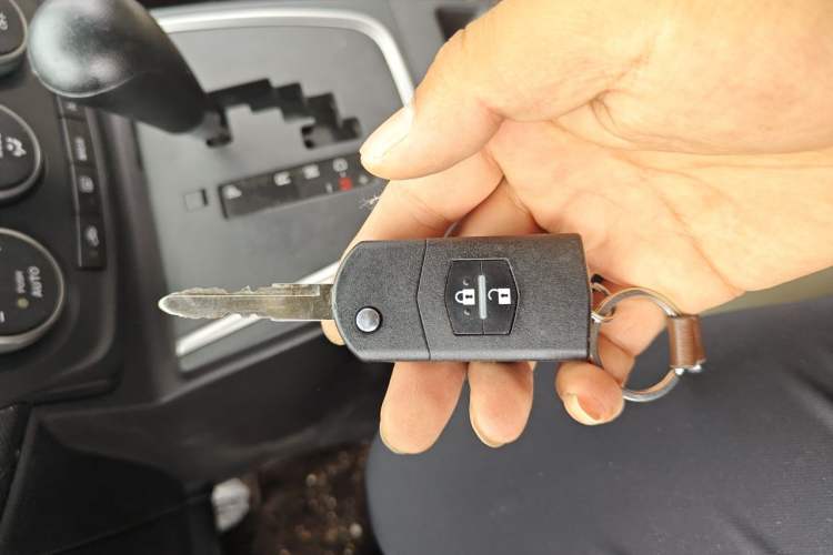 Used Mazda 5 2011 2.0L Automatic Comfort Edition Vehicle Key