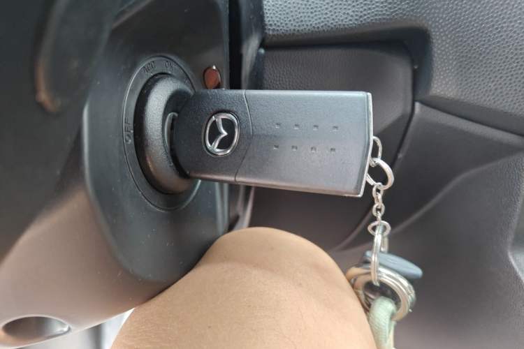 Used Mazda 5 2011 2.0L Automatic Comfort Edition Vehicle Key