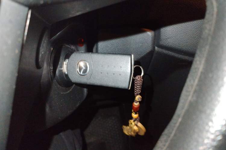 Used Mazda 5 2011 2.0L Manual Comfort Edition Vehicle Key
