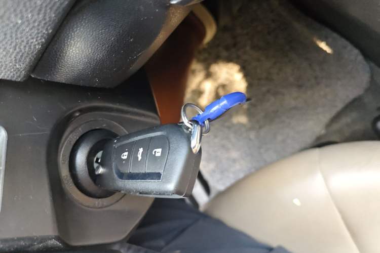 Used Mazda 5 2011 2.0L Automatic Comfort Edition Vehicle Key