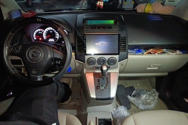 Used Mazda 5 2011 2.0L Automatic Comfort Edition Center Console