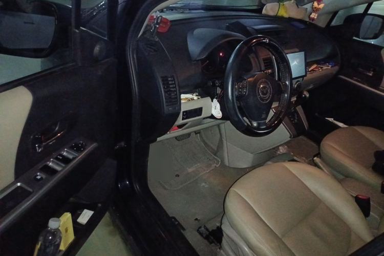 Used Mazda 5 2011 2.0L Automatic Comfort Edition Driver Seat