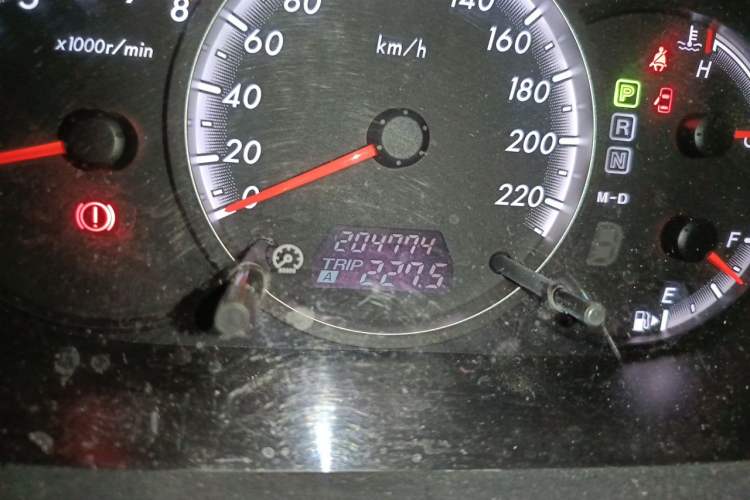 Used Mazda 5 2011 2.0L Automatic Comfort Edition Odometer Close Up