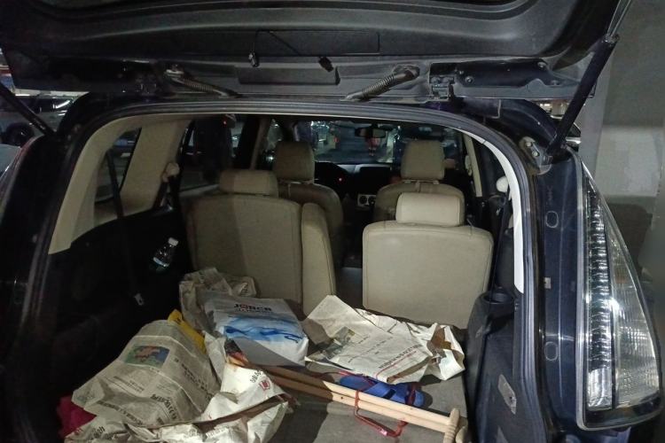 Used Mazda 5 2011 2.0L Automatic Comfort Edition Trunk