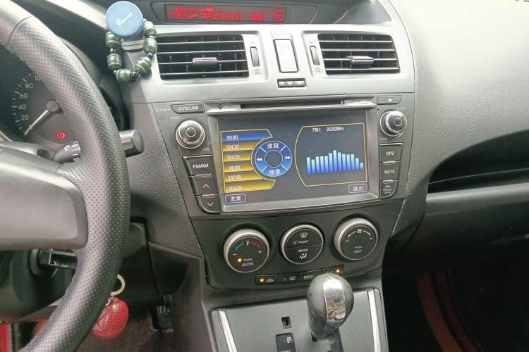 Used Mazda 5 2011 2.0L Automatic Luxury Edition Audio And AC Panel