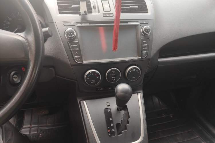 Used Mazda 5 2011 2.0L Automatic Comfort Edition Audio And AC Panel