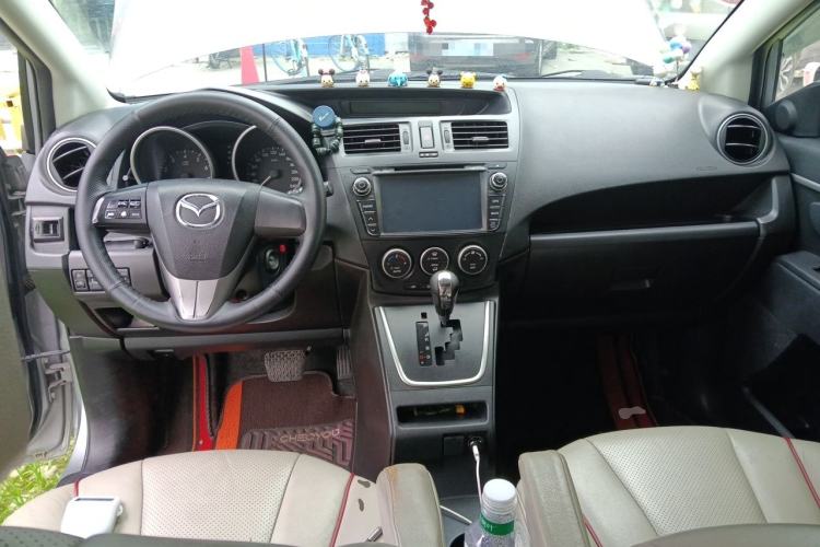 Used Mazda 5 2011 2.0L Automatic Luxury Edition Center Console