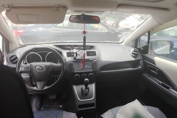 Used Mazda 5 2011 2.0L Automatic Comfort Edition Center Console