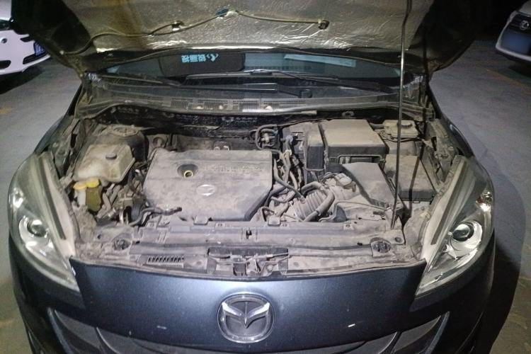 Used Mazda 5 2011 2.0L Manual Comfort Edition Engine Bay