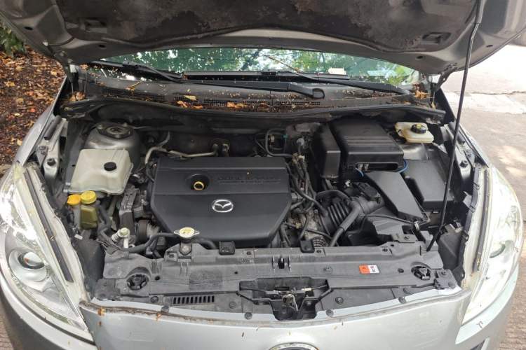 Used Mazda 5 2011 2.0L Automatic Luxury Edition Engine Bay