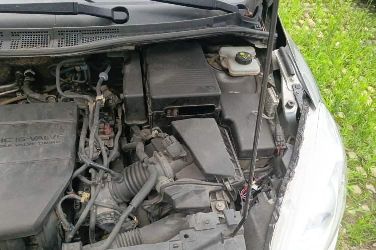 Used Mazda 5 2011 2.0L Automatic Luxury Edition Engine Bay Left