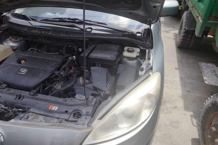 Used Mazda 5 2011 2.0L Automatic Comfort Edition Engine Bay Left
