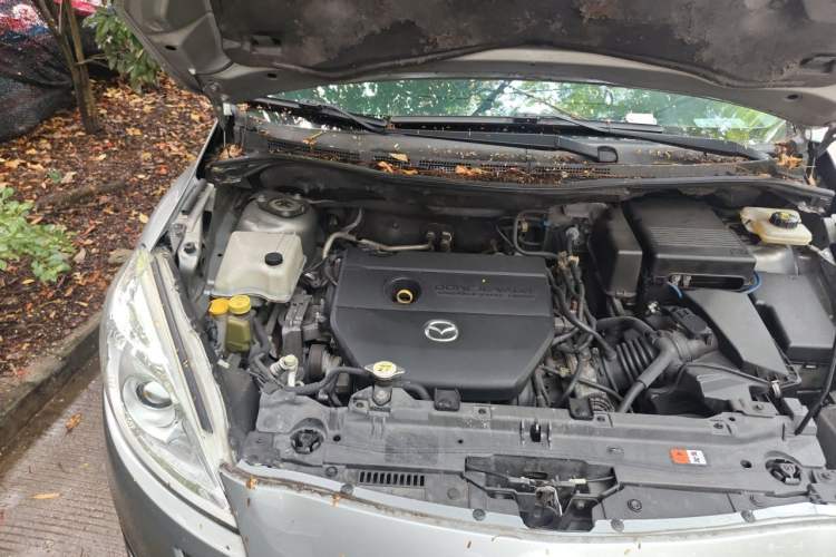 Used Mazda 5 2011 2.0L Automatic Luxury Edition Engine Bay Right