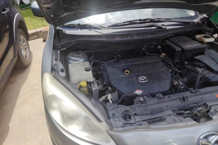 Used Mazda 5 2011 2.0L Automatic Comfort Edition Engine Bay Right