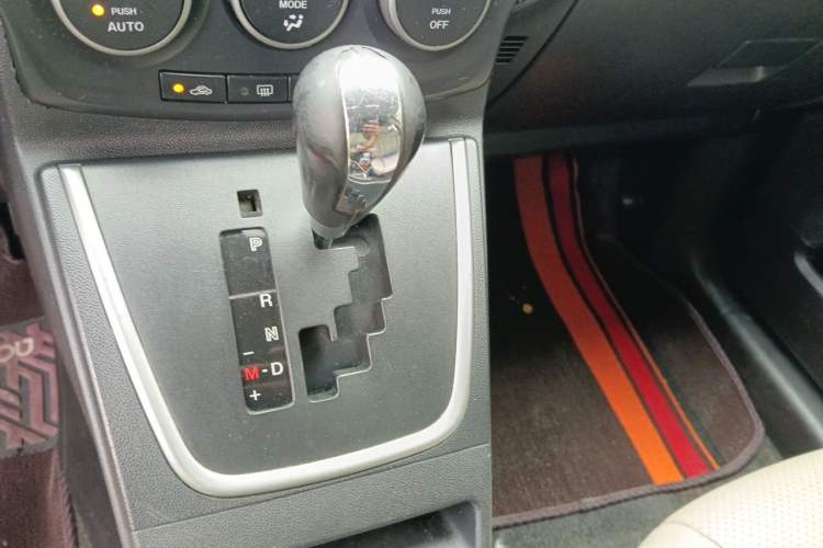 Used Mazda 5 2011 2.0L Automatic Luxury Edition Gear Lever