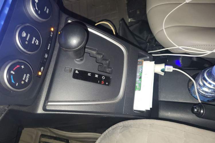 Used Mazda 5 2011 2.0L Automatic Comfort Edition Gear Lever