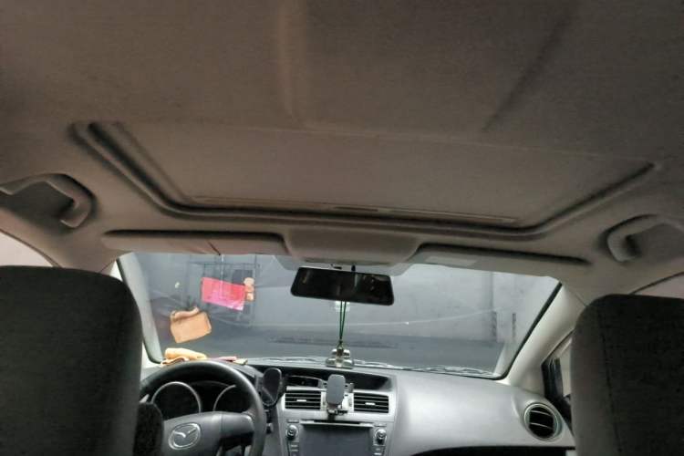 Used Mazda 5 2011 2.0L Automatic Comfort Edition Headliner