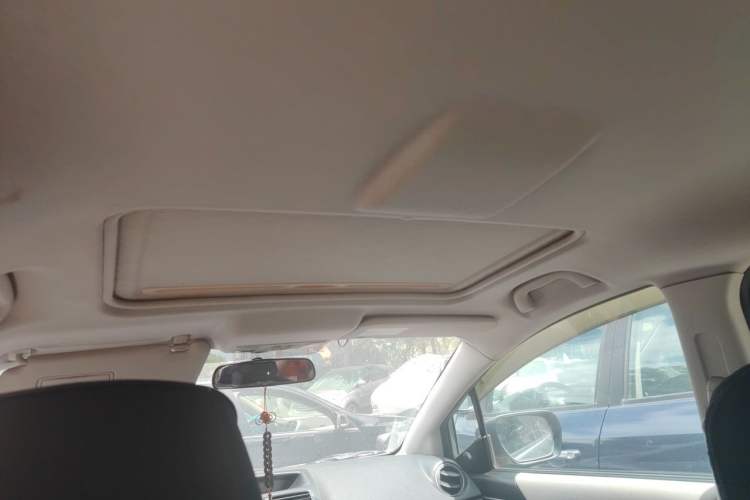 Used Mazda 5 2011 2.0L Automatic Comfort Edition Headliner