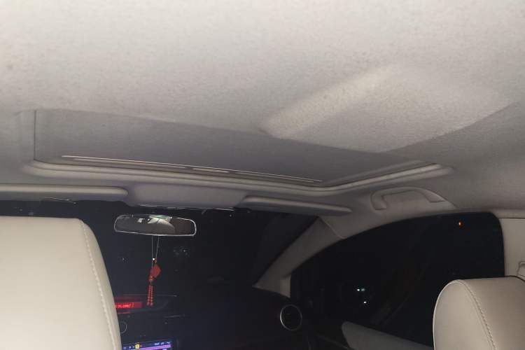 Used Mazda 5 2011 2.0L Automatic Comfort Edition Headliner