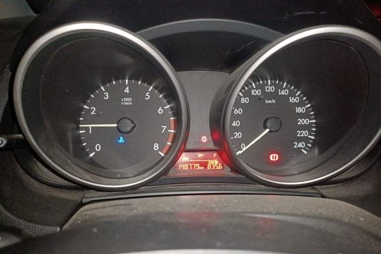 Used Mazda 5 2011 2.0L Manual Comfort Edition Instrument Cluster