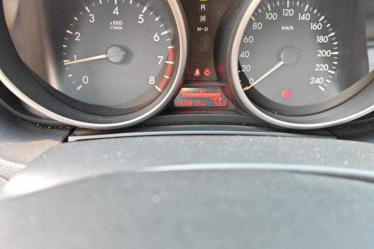 Used Mazda 5 2011 2.0L Automatic Comfort Edition Odometer Close Up