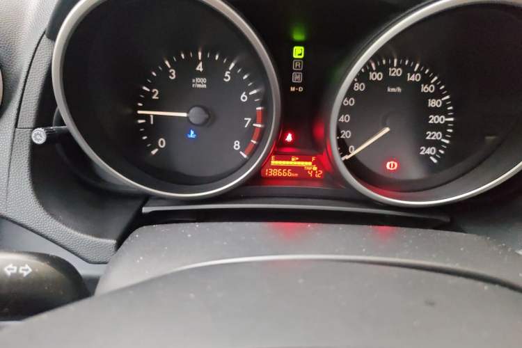 Used Mazda 5 2011 2.0L Automatic Luxury Edition Odometer Close Up