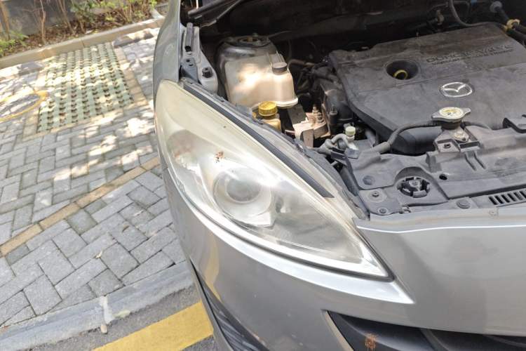 Used Mazda 5 2011 2.0L Automatic Comfort Edition Right Front Headlight