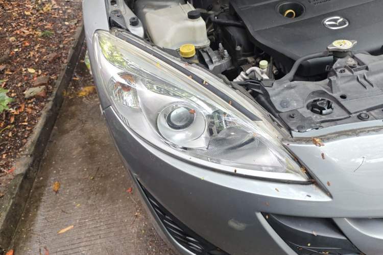 Used Mazda 5 2011 2.0L Automatic Luxury Edition Right Front Headlight