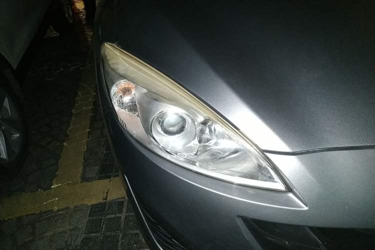 Used Mazda 5 2011 2.0L Manual Comfort Edition Right Front Headlight