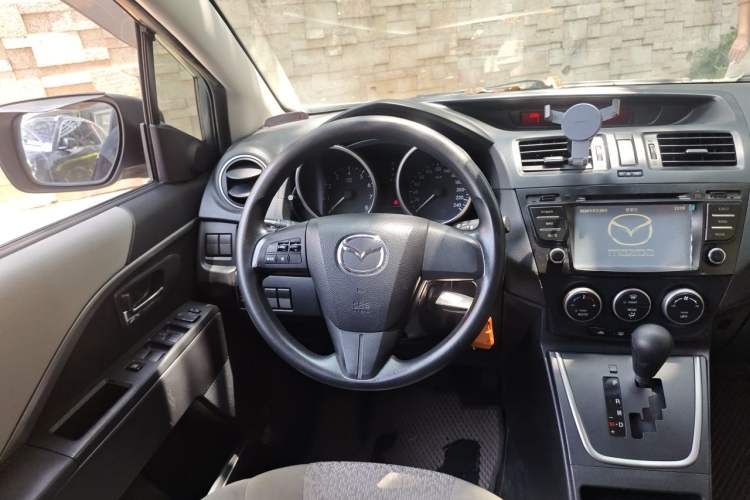 Used Mazda 5 2011 2.0L Automatic Comfort Edition Steering Wheel