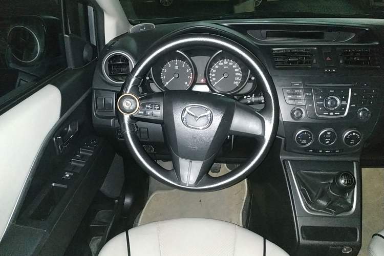 Used Mazda 5 2011 2.0L Manual Comfort Edition Steering Wheel