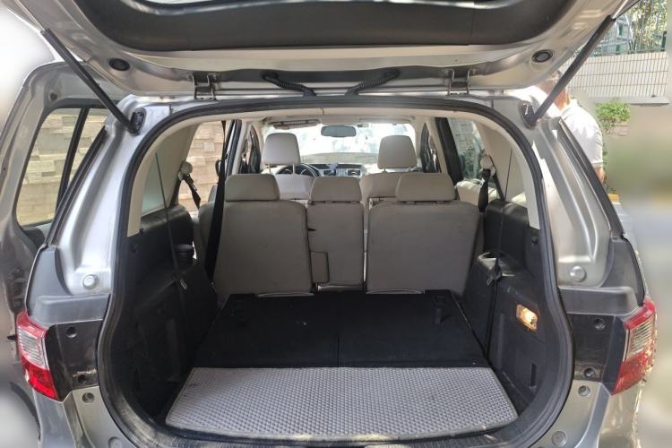 Used Mazda 5 2011 2.0L Automatic Comfort Edition Trunk