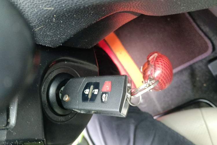 Used Mazda 5 2011 2.0L Automatic Luxury Edition Vehicle Key