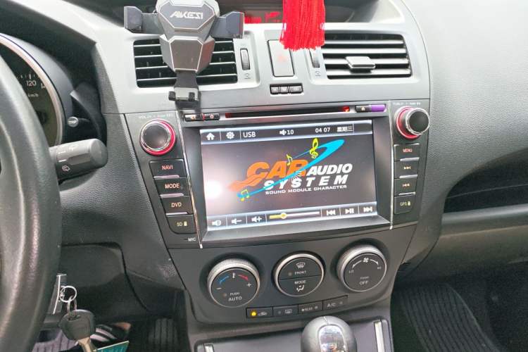 Used Mazda 5 2011 2.0L Automatic Luxury Edition Audio And AC Panel
