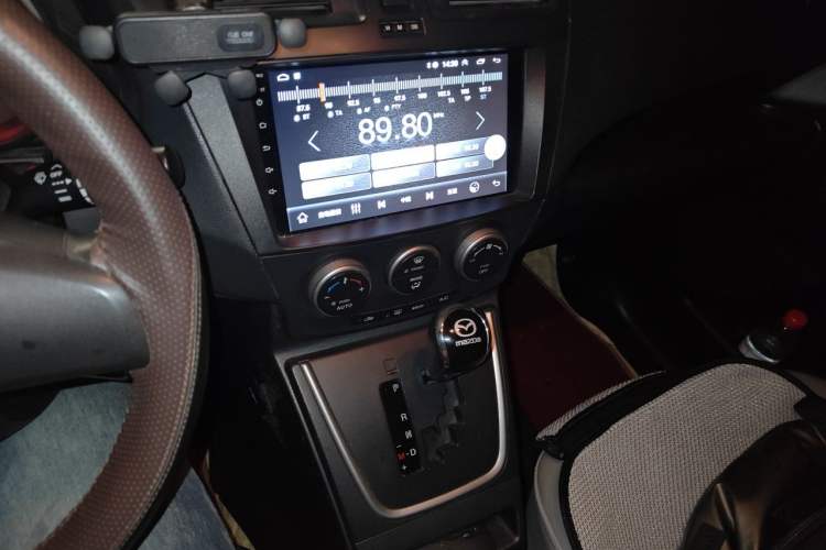 Used Mazda 5 2011 2.0L Automatic Comfort Edition Audio And AC Panel
