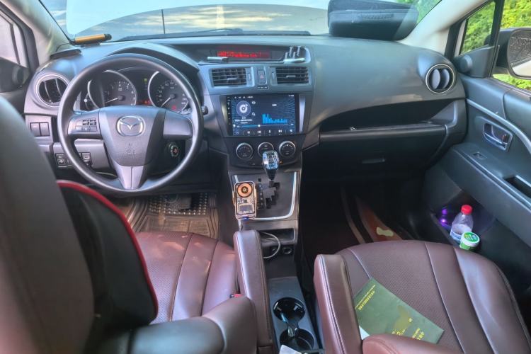 Used Mazda 5 2011 2.0L Automatic Luxury Edition Center Console