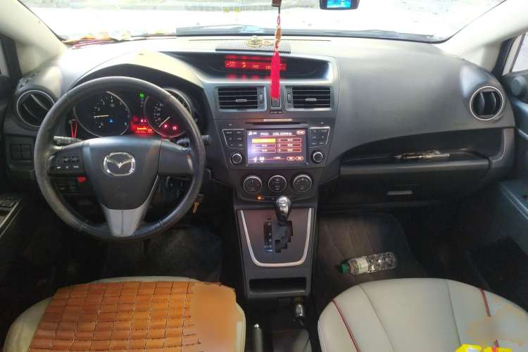 Used Mazda 5 2011 2.0L Automatic Luxury Edition Center Console