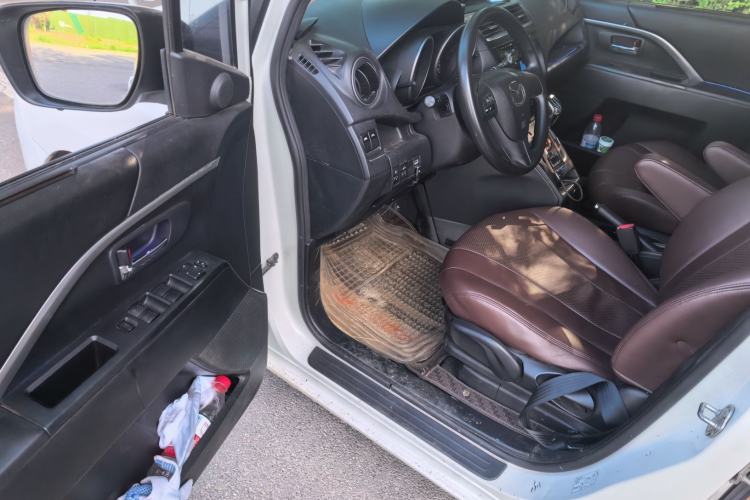 Used Mazda 5 2011 2.0L Automatic Luxury Edition Driver Seat