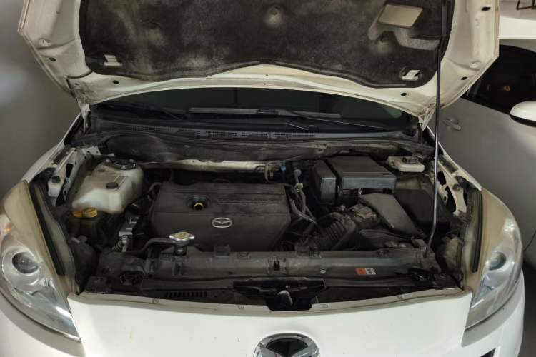 Used Mazda 5 2011 2.0L Automatic Luxury Edition Engine Bay