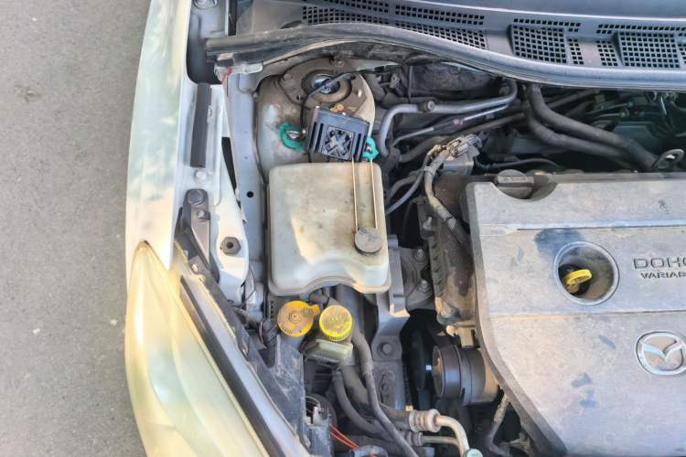 Used Mazda 5 2011 2.0L Automatic Luxury Edition Engine Bay Right