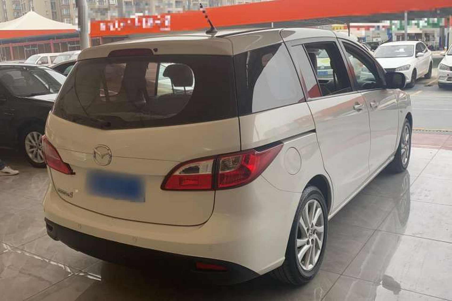 Used Mazda 5 2011 2.0L Automatic Comfort Edition Exterior 3