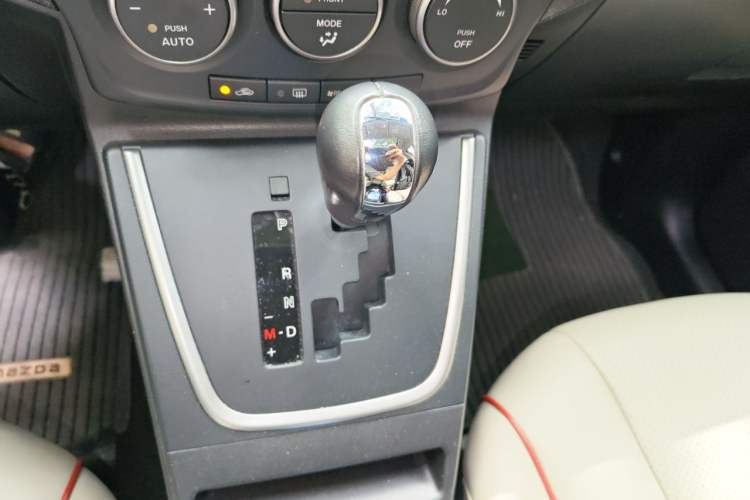 Used Mazda 5 2011 2.0L Automatic Luxury Edition Gear Lever